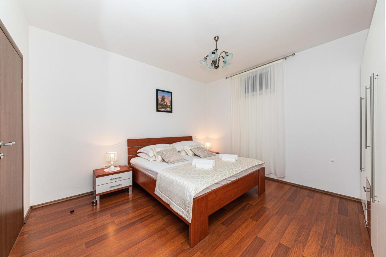 Rajcic Apartments Рогозница Экстерьер фото